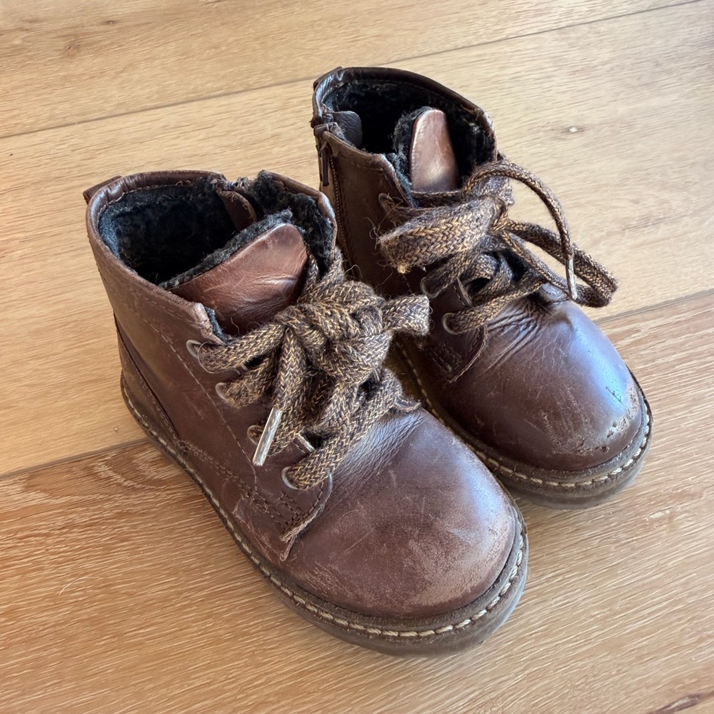 Zara Brown Kids Boots with Laces